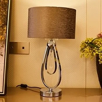 Postmodernisma minimālisms pelēks grīdas lampas dzīvojamā istabā gultas lampa Eiropas stila radošas personības LED vertikālās lampas