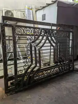 Kaltas dzelzs terases vārti ražotāji priekšā dubultā mūsdienu franču durvis