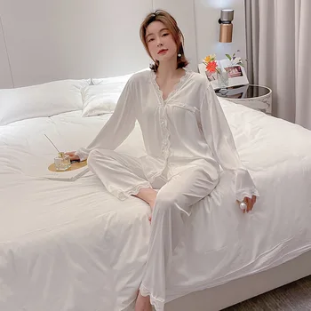 Ir 2021. Jauno Ledus Zīda Sieviešu Pidžamas Komplekti Jaciņa ar garām Piedurknēm 2gab Uzvalks Naktsveļu Pils Stilā Plānas Mežģīnes Mājas apstākļos, Sleepwear